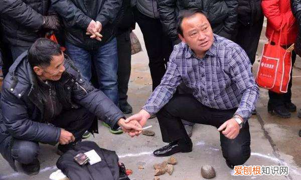 狗皮膏药是什么意思,狗皮膏药指什么生肖