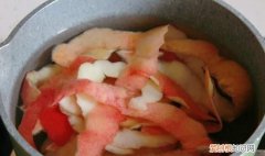 桃子皮煮水会变色吗，为什么桃子皮煮不出颜色