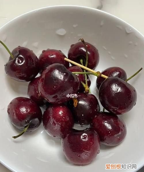 车厘子软了吃没事吧，车厘子是硬的好吃还是软的好吃