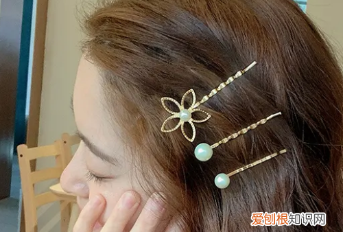 一字夹怎么夹头发