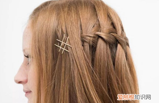 一字夹怎么夹头发