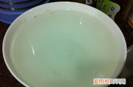 自制椰子汁的做法，鲜榨椰子汁的做法窍门