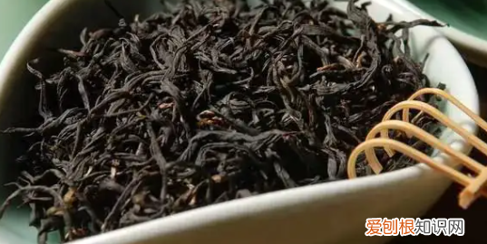 正山小种与金骏眉哪个好,金骏眉与正山小种有什么区别