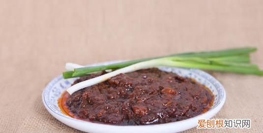 黄豆酱和矿泉水什么意思，黄豆酱做法家庭最简单做法