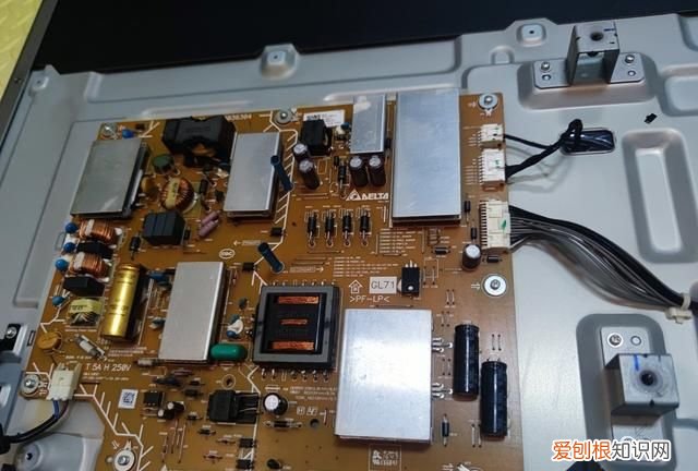 索尼新型彩色电视机速修图解,索尼电视机显像管烧坏了能换吗