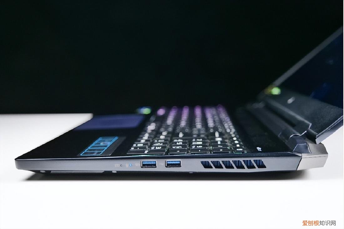 掠夺者战斧300，超强性能释放游戏利器