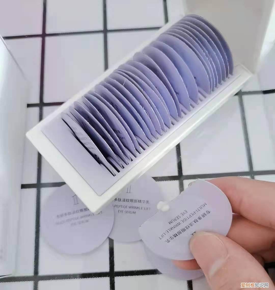 打工人必备的4款“抗老眼霜”，紧致淡纹、改善黑眼圈（增强眼周耐受力)