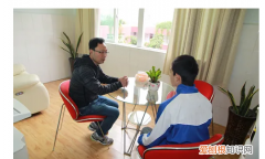 什么是中学生心理辅导，中学生心理辅导就是帮助学生学会调试吗?