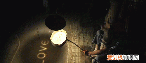 动漫gif表情包哔哩哔哩