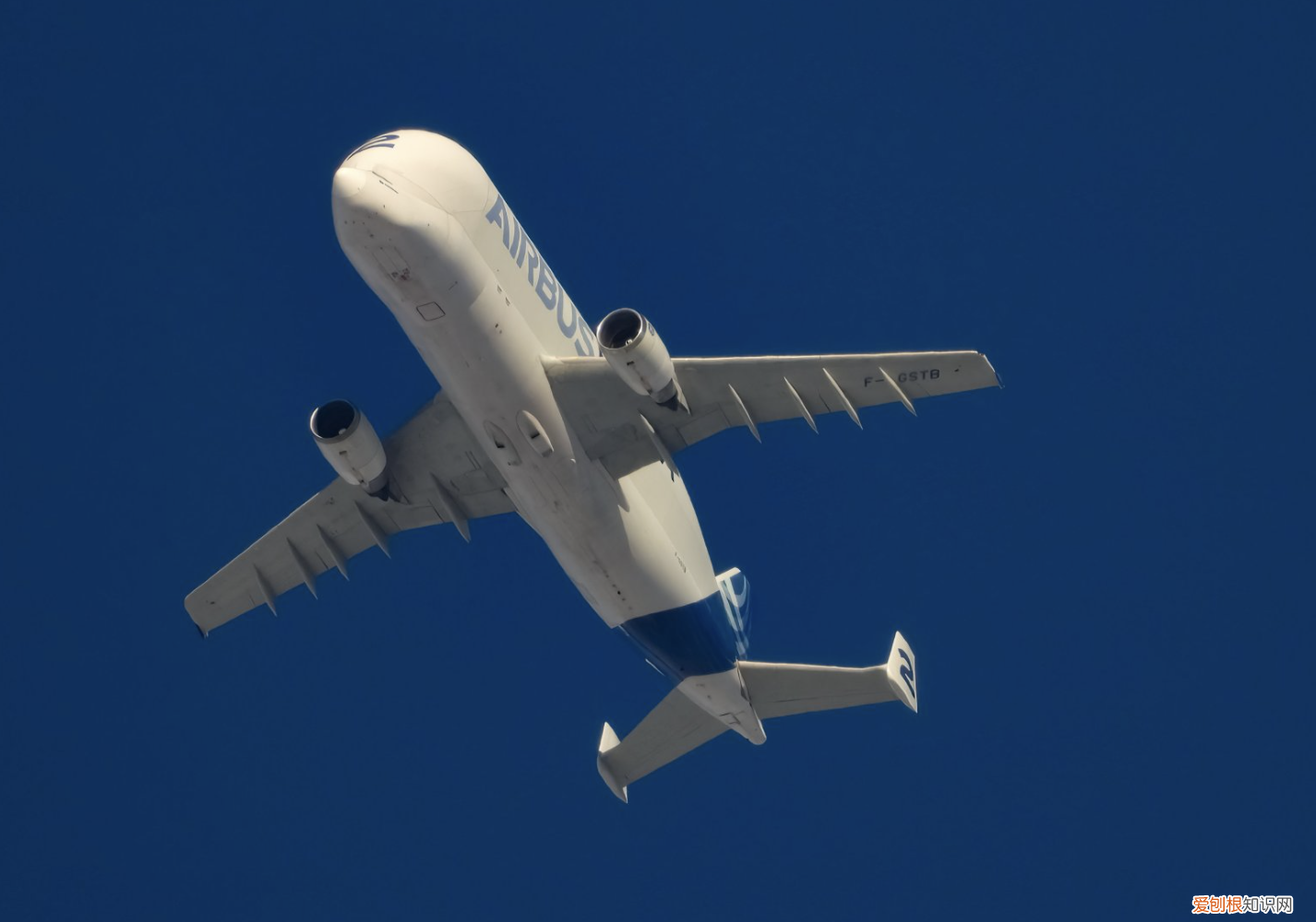 造大飞机有多难？100万零件送往6个总装厂，其中一个在中国