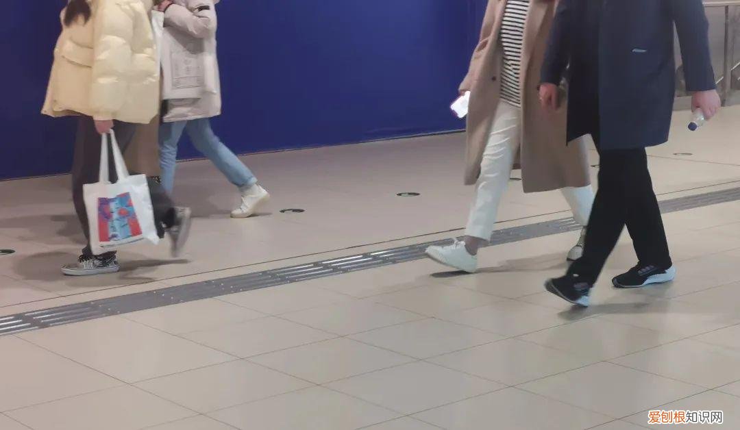 中国女性为什么不穿高跟鞋了？