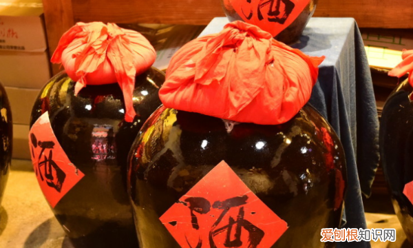 52度白酒放了0年还能喝，52度的白酒在常温下放了0年能喝吗