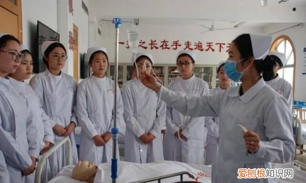 护士电子注册首次注册方法，首次注册护士资格证怎么注册代办