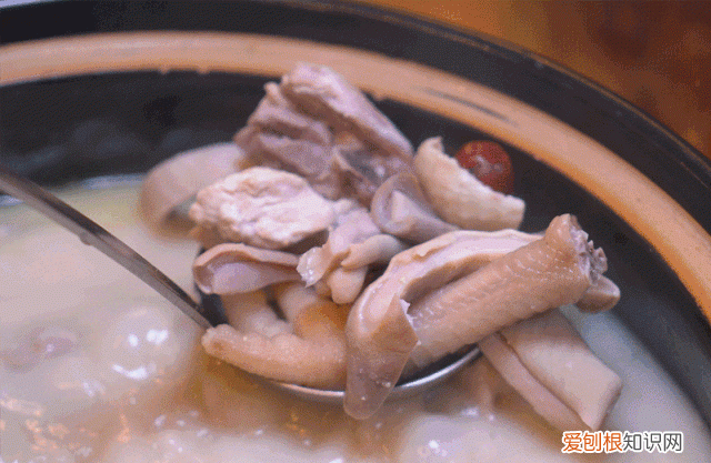 煲猪肚鸡要煲多久,猪肚鸡煲土豆的做法