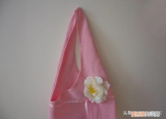 又搜到了毛线钩针编织包包