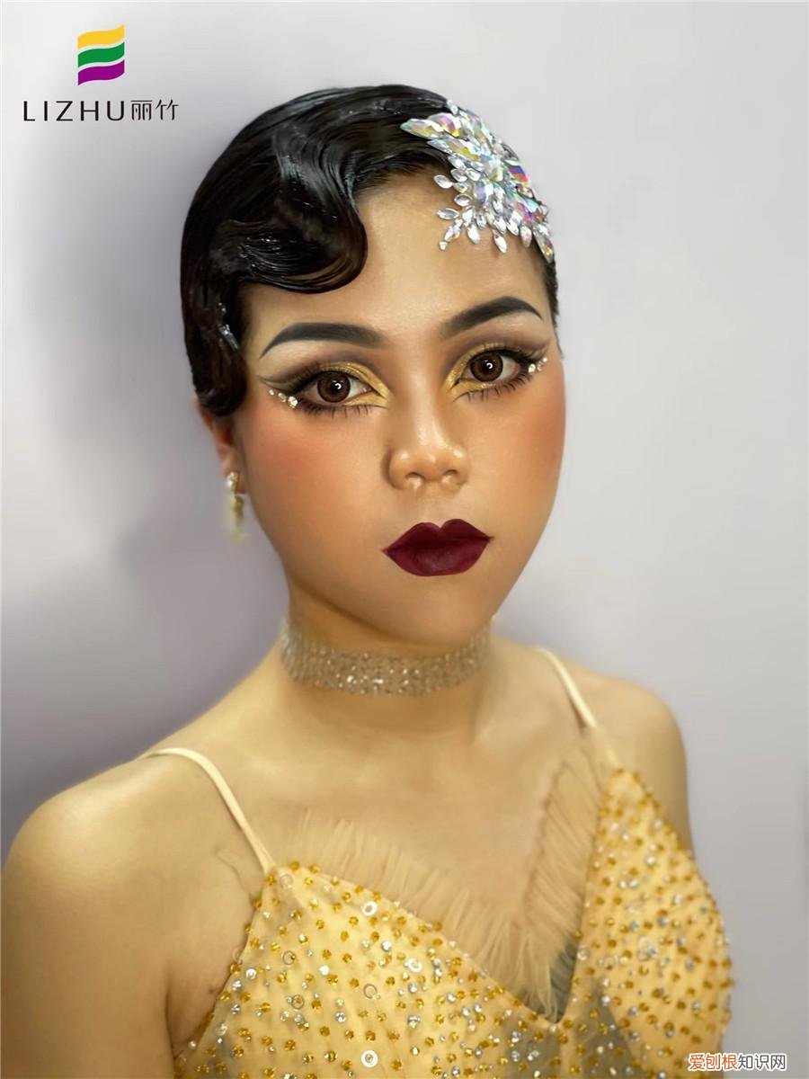 儿童舞台妆化妆教程