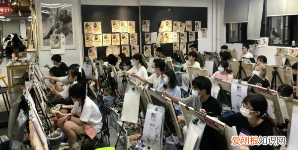 艺术生投档分怎么计算，艺术类投档分数线怎么算 是综合分吗