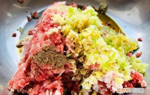 猪肉馅饺子放什么菜好吃