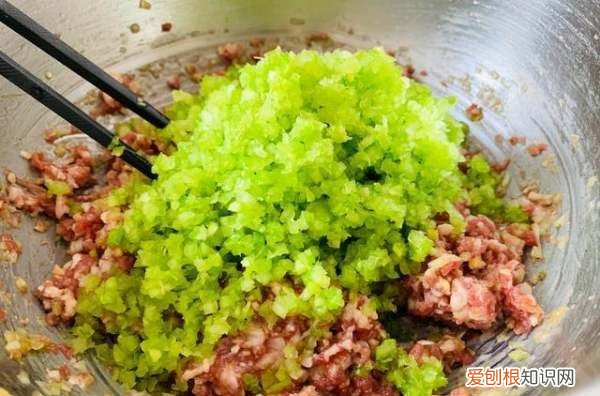 猪肉馅饺子放什么菜好吃