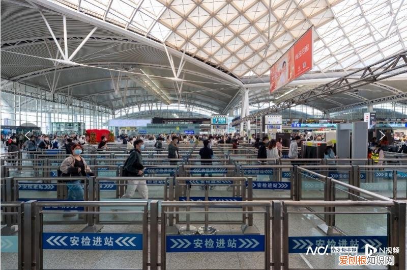 广州南站在哪里