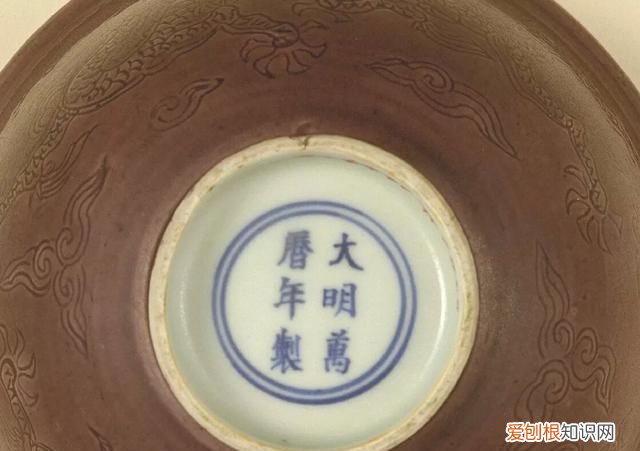 明代紫金釉有什么特点