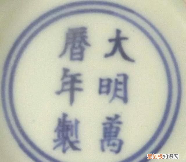 明代紫金釉有什么特点