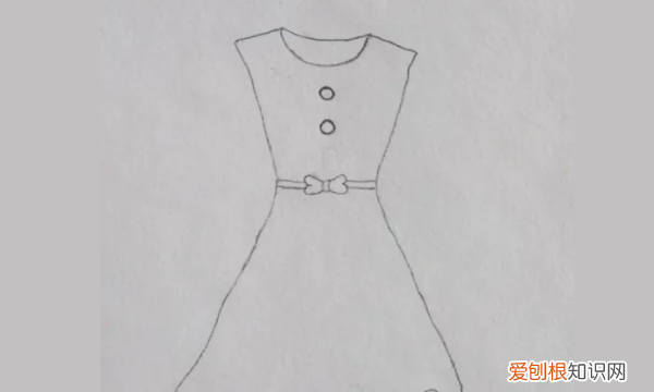 裙子怎么画简笔画，短裙怎么画简笔画图片大全