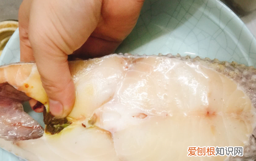 一小块鳕鱼蒸几分钟