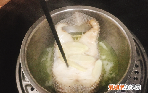 一小块鳕鱼蒸几分钟