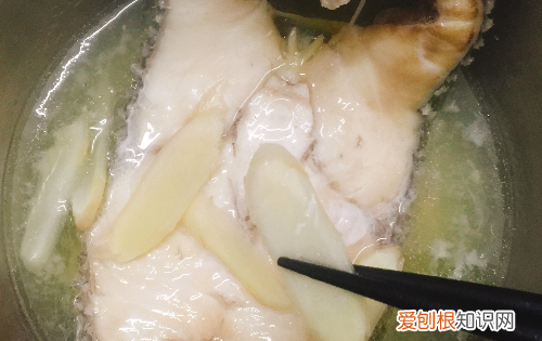 一小块鳕鱼蒸几分钟