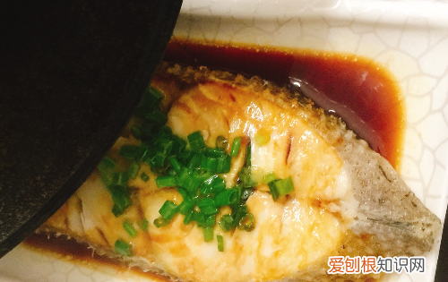 一小块鳕鱼蒸几分钟