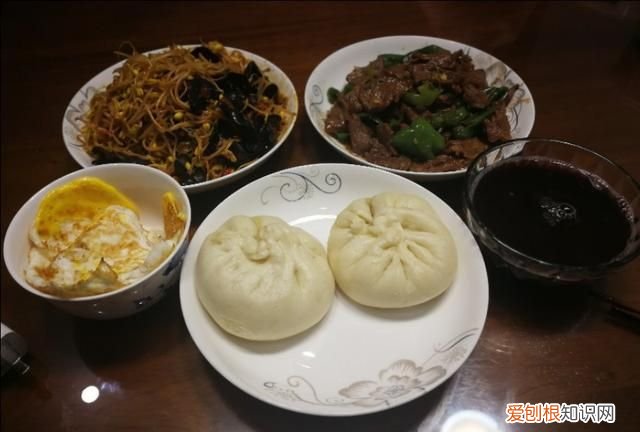 健康早餐食谱，什么样的早餐既营养又不会很油腻又很健康