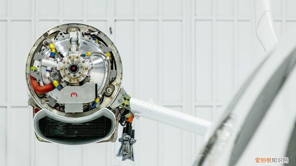 这位亿万富豪想要打造一款空中飞行版的“特斯拉”