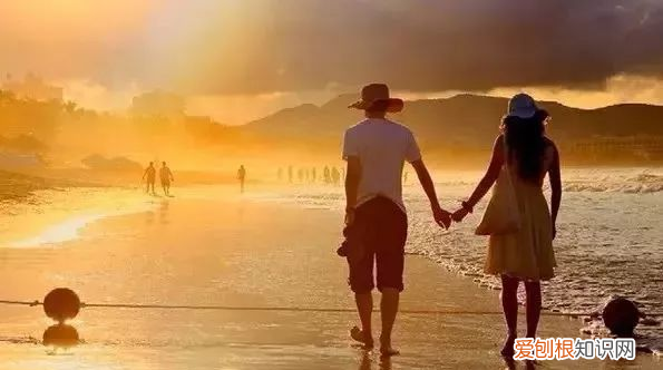 情侣一起去旅行钱应该怎么算,男女朋友出去旅行费用怎么分配