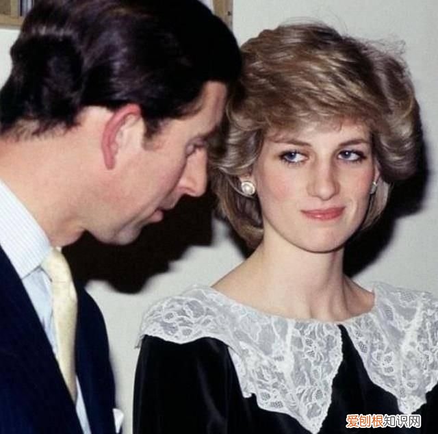 查尔斯为何年轻时没和卡米拉结婚