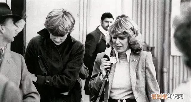 查尔斯为何年轻时没和卡米拉结婚