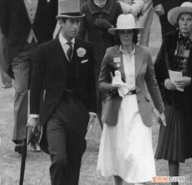 查尔斯为何年轻时没和卡米拉结婚