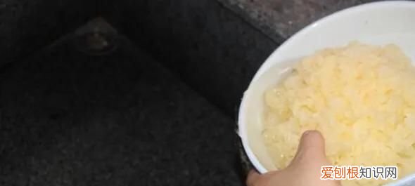 干银耳怎么清洗，鲜银耳怎么处理才能吃