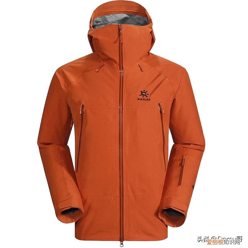 三大户外品牌，羽绒服和冲锋衣比北面实力还要强，性价比更高