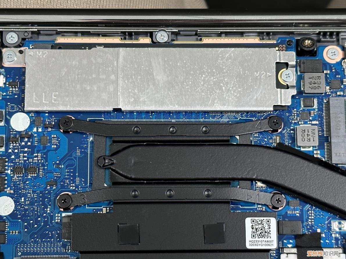 灵耀14 2023冰川银评测：i7-1360P提升显著，华硕好屏观感不俗