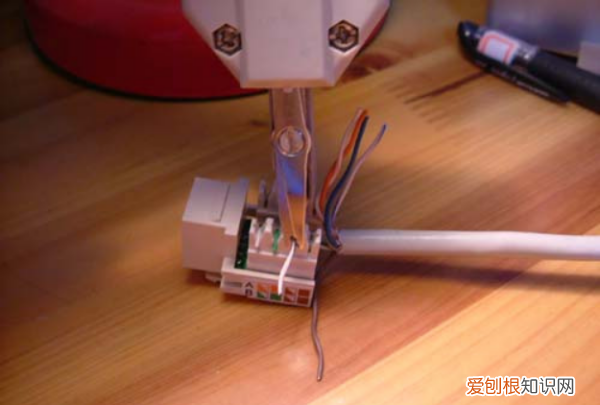 网线插座怎么接，网线插座接法一般按A还是B