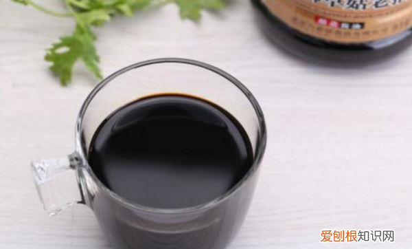 老抽和味极鲜酱油的区别，生抽老抽味极鲜的区别和用法