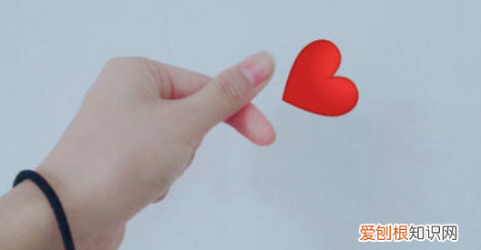 比心心是什么意思,男生给女生发比心意味着啥