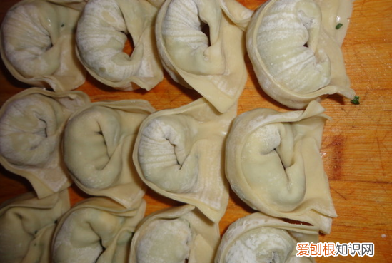 混沌汤里都放什么，馄饨汤需要放什么调料