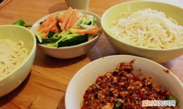 鸡蛋炸酱面酱的做法,鸡蛋炸酱面的卤怎么做