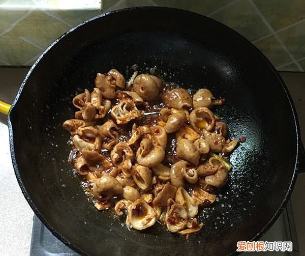 炒大肠可以用什么配菜,大肠可以和什么一起炒