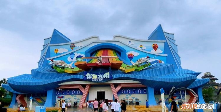 方特伴你飞翔坐几层体验,荆州方特伴你飞翔小孩能玩