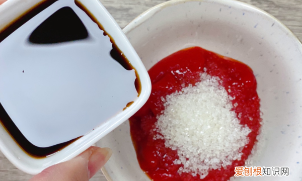 软软糯糯的糕点，糖醋山药片的家常做法