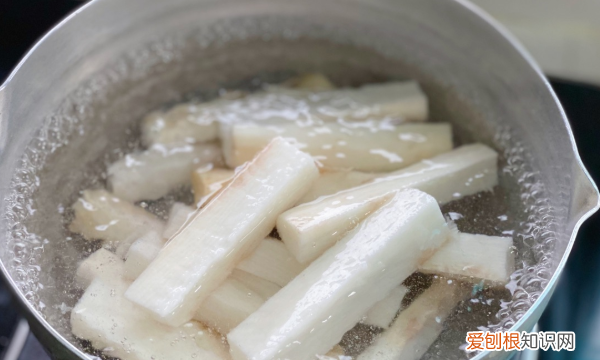 软软糯糯的糕点，糖醋山药片的家常做法