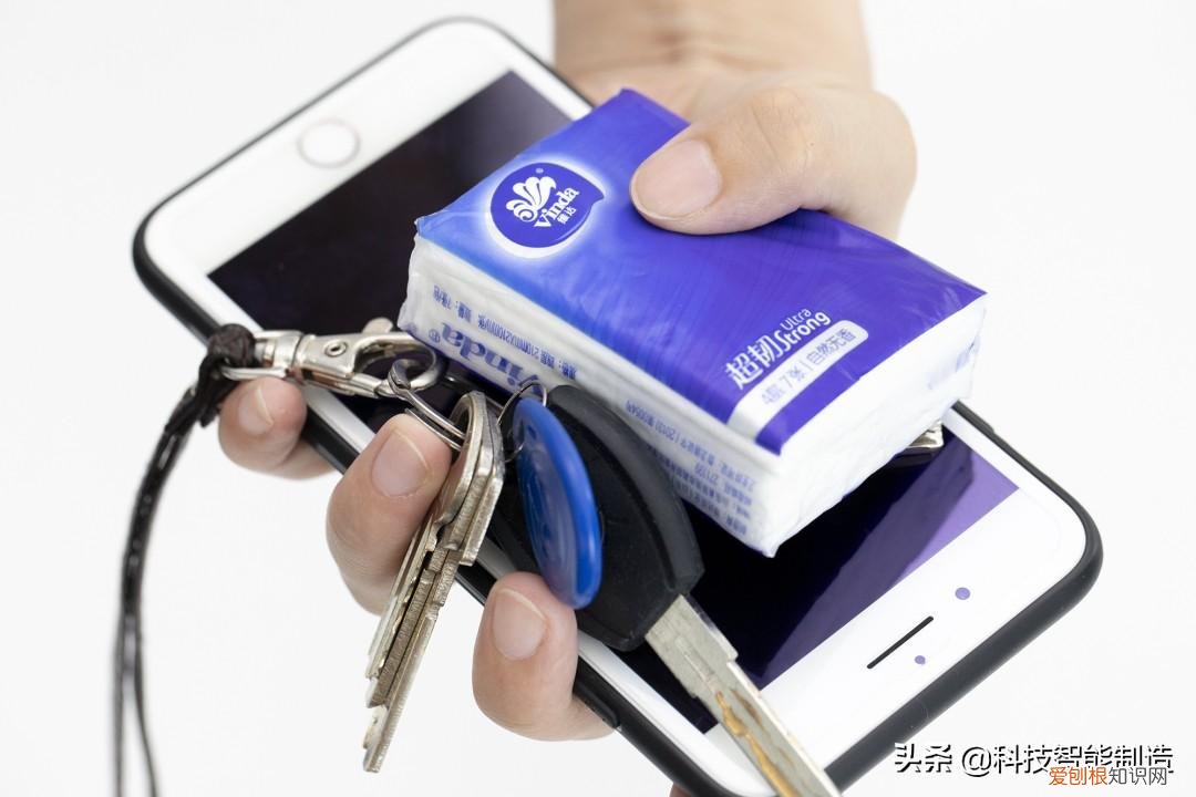 小腰包怎么背好看